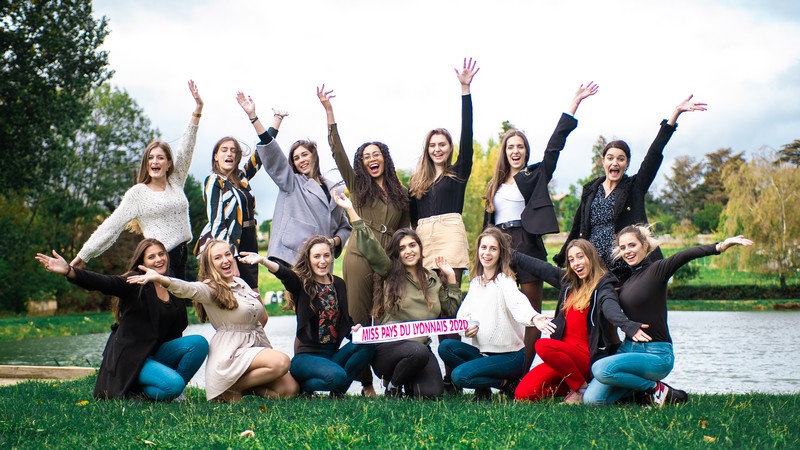 Affiches de Soutien des Candidates de Miss Pays du Lyonnais 2020